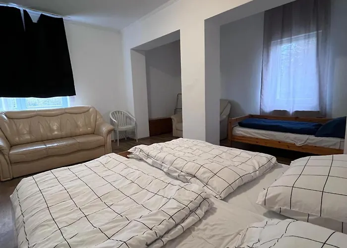 Arany Facan Apartment *